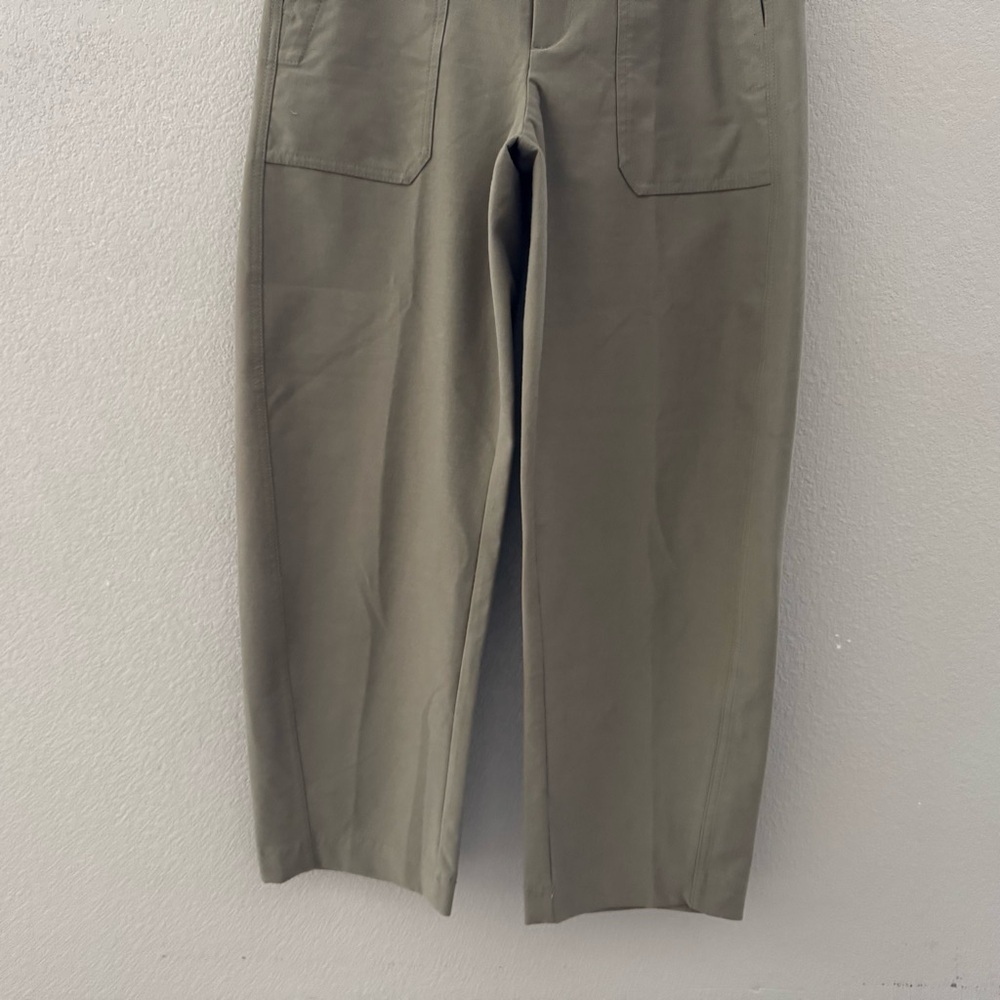 Athleta Skyline Barrel Pants 4 Olive Green Casual Sporty Minimalist Comfort Chic - Picture 8 of 14